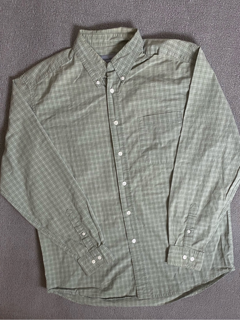 Eddie Bauer Light Green Plaid Button-Down Long Sleeve 100% Cotton Shirt